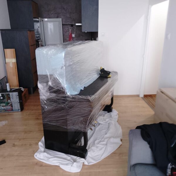 Stěhování klavíru